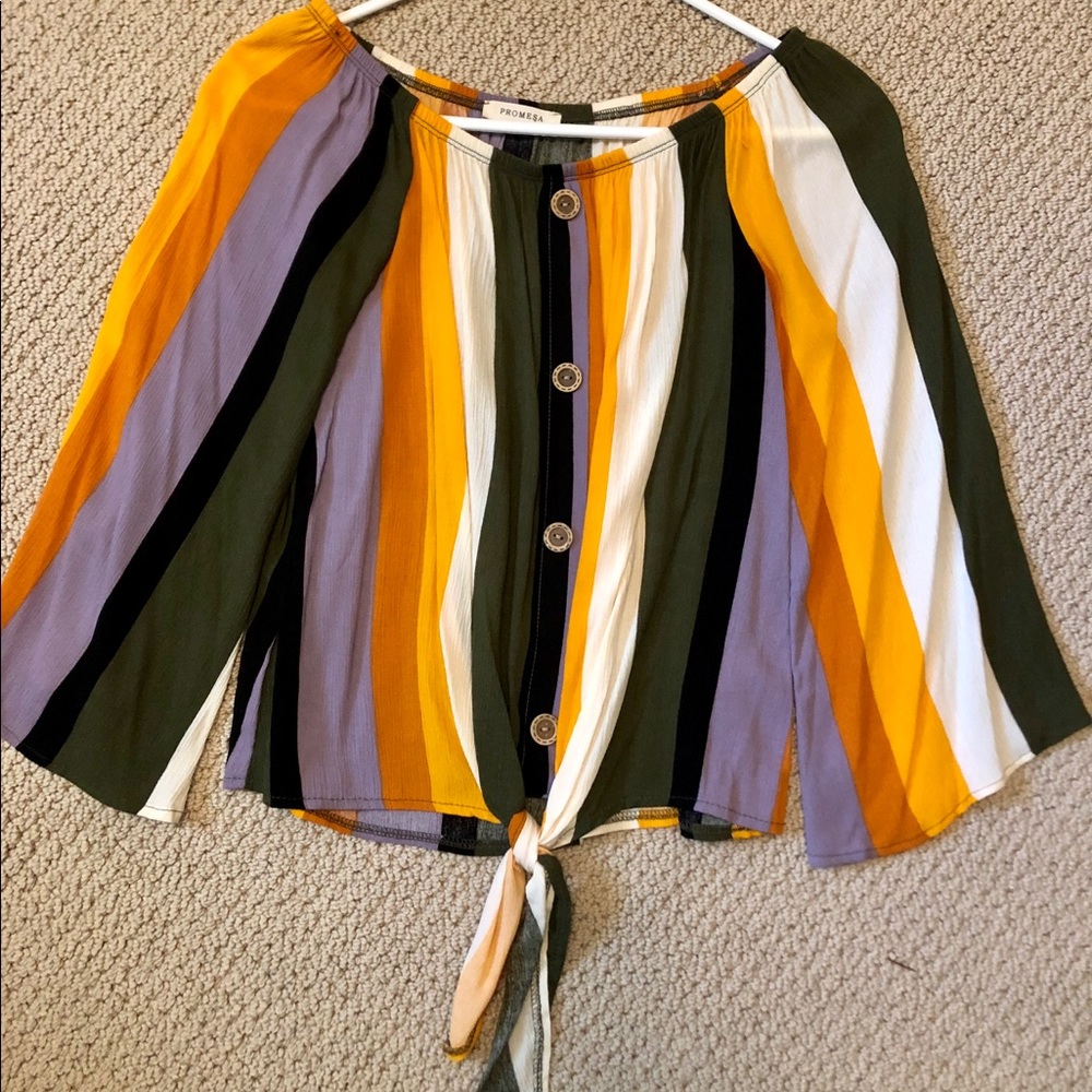 Off the Shoulder Boutique Tie Top